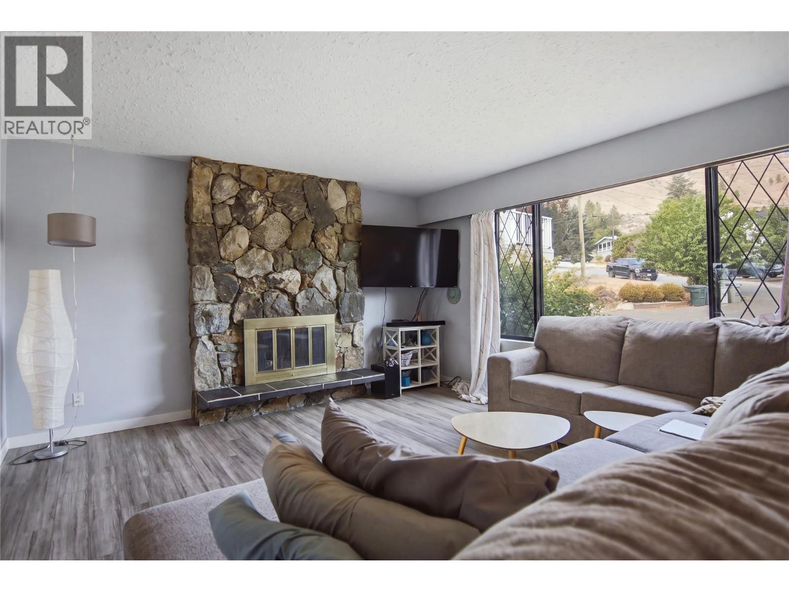 815 KAMBIA Crescent