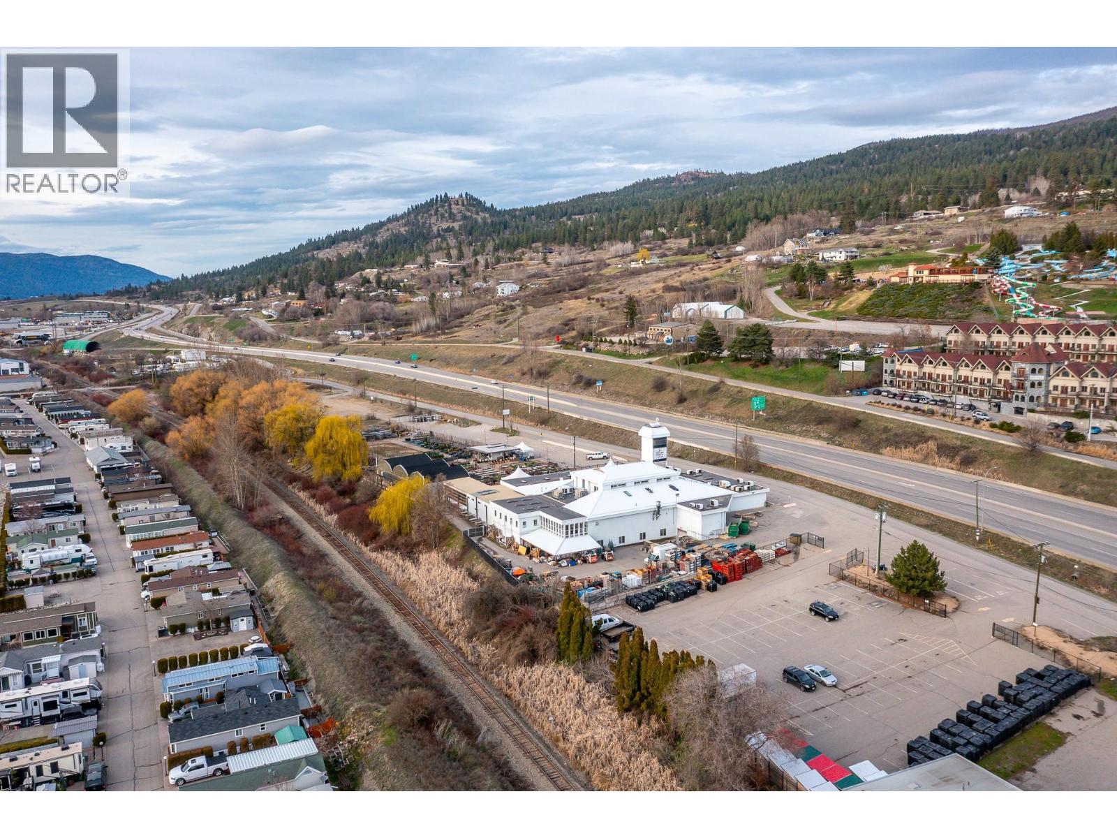 7920/7912 Highland Road
