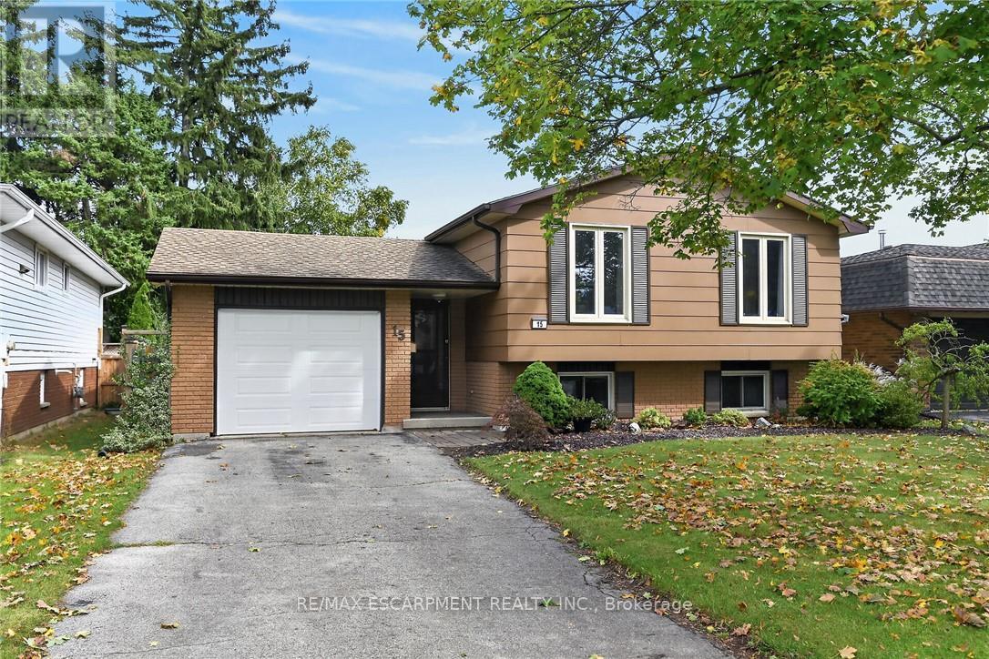 15 MILLER CRESCENT