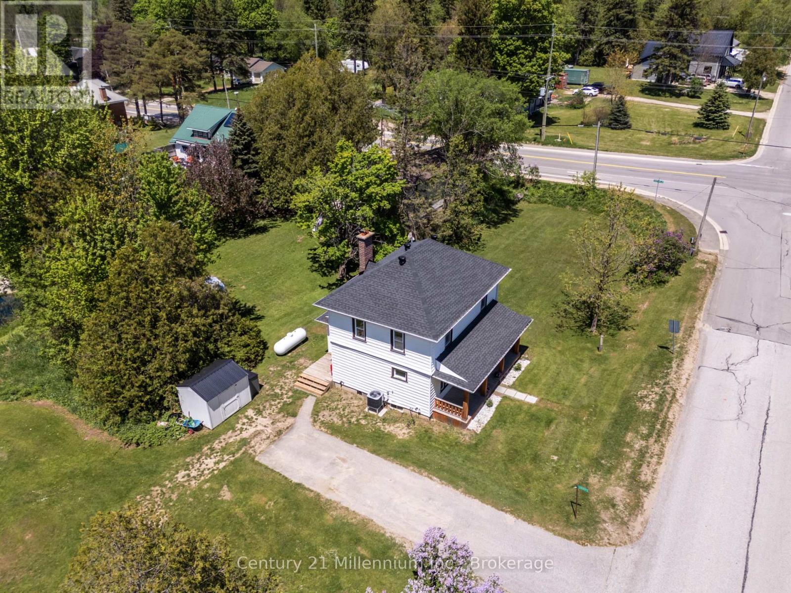 680193 CHATSWORTH ROAD 24