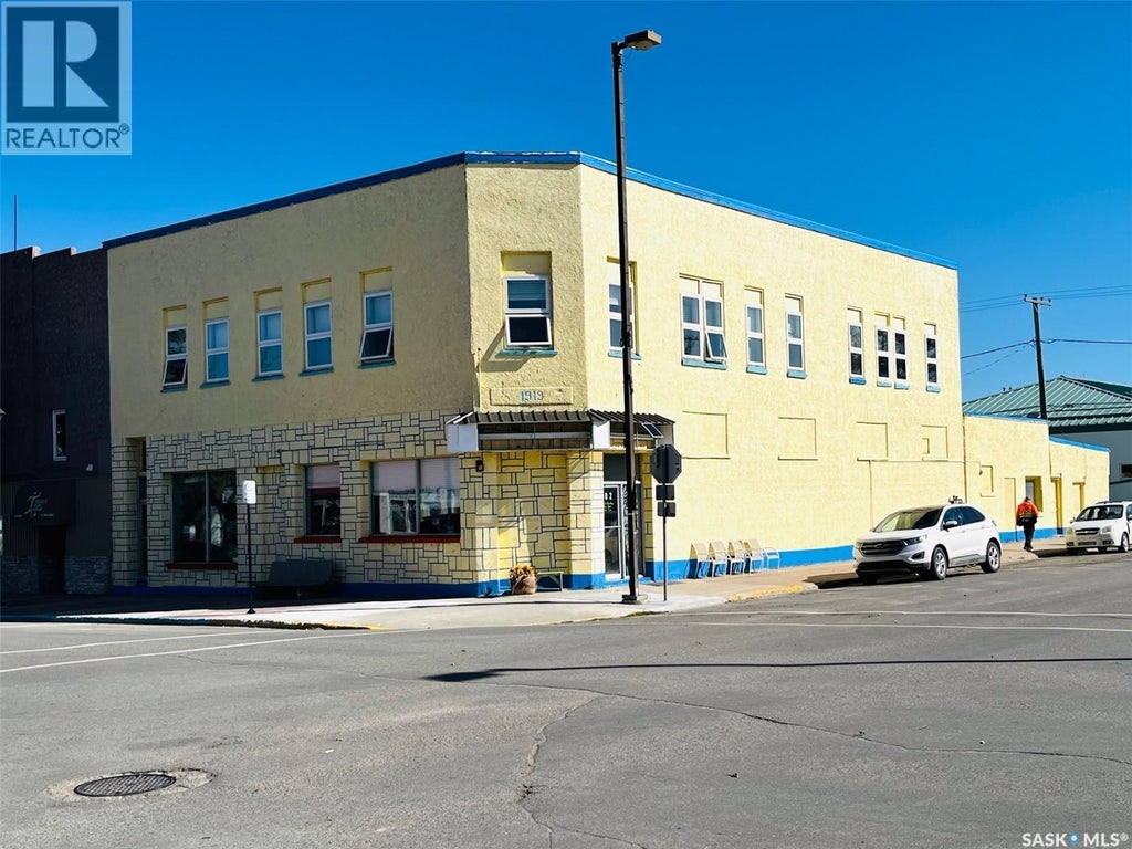 302 MAIN STREET, MELVILLE, SK S0A 2P0 - Image 977161548.jpeg?d=l