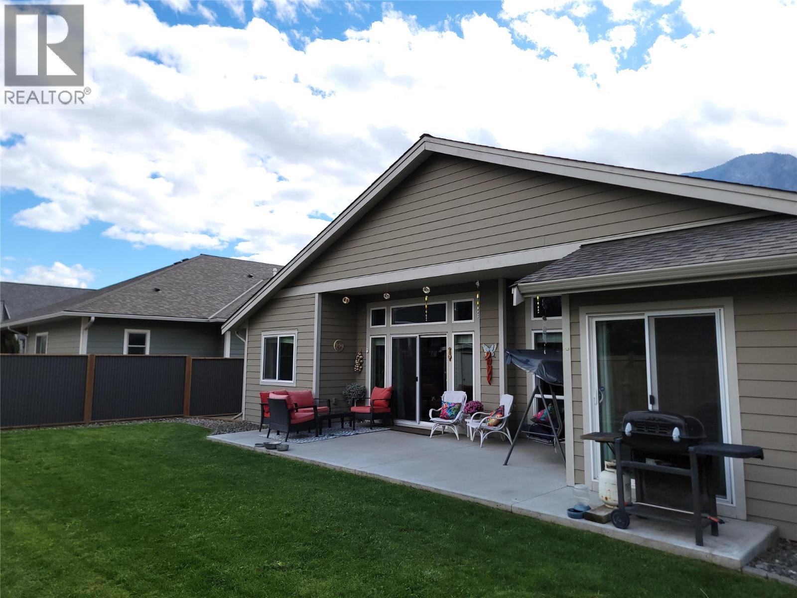 208 K-View Crescent