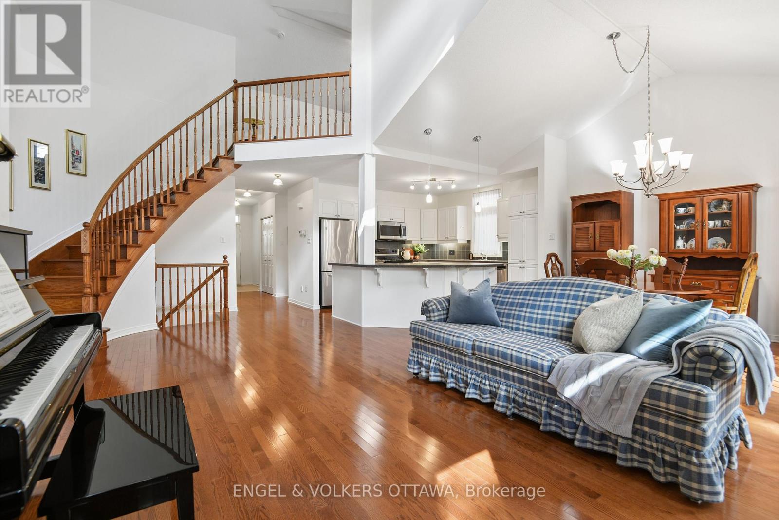 162 MAPLE KEY PRIVATE