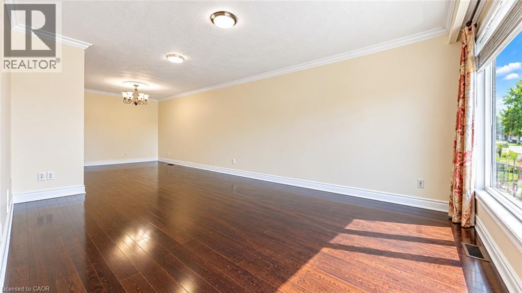 3425 LADDIE Crescent Unit# Upper