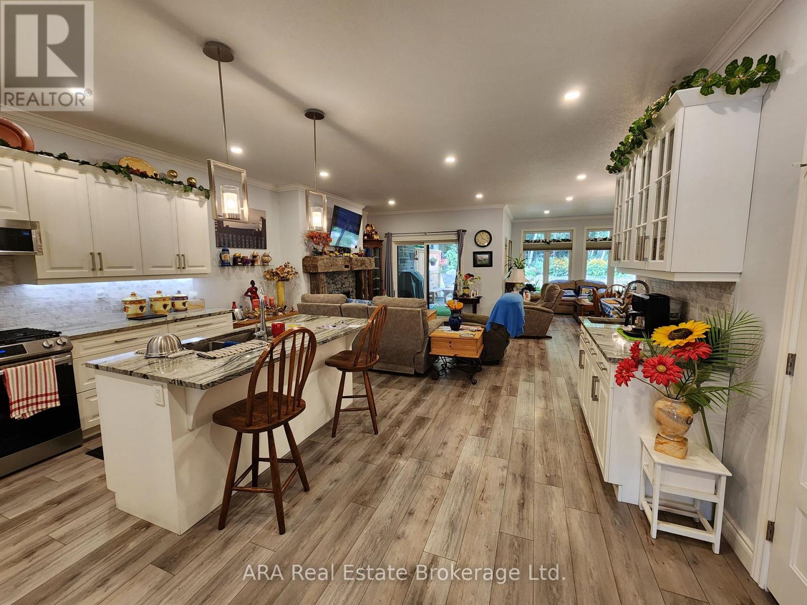 30 - 410 RIDGE ROAD