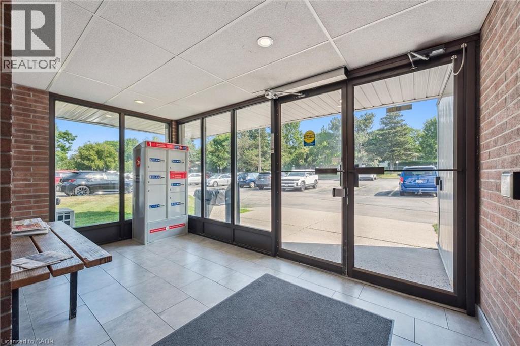 65 SILVERCREEK Parkway N Unit# 404