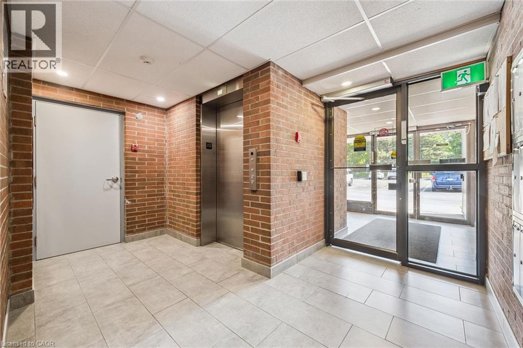 65 SILVERCREEK Parkway N Unit# 404