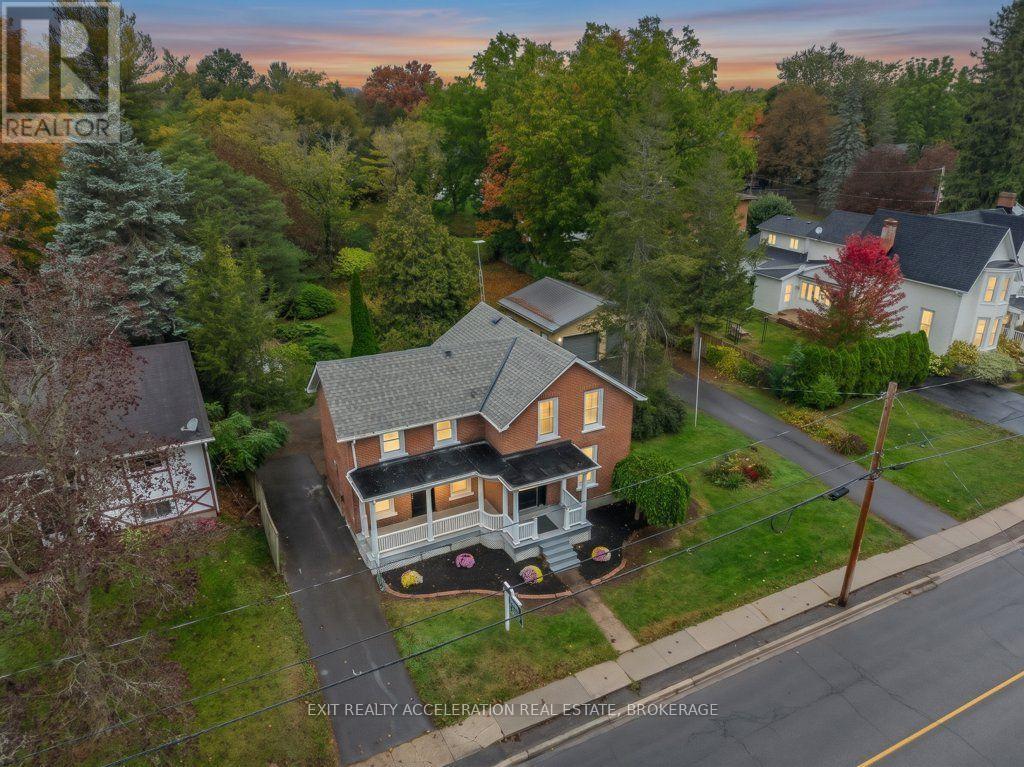 211 BRIDGE STREET W