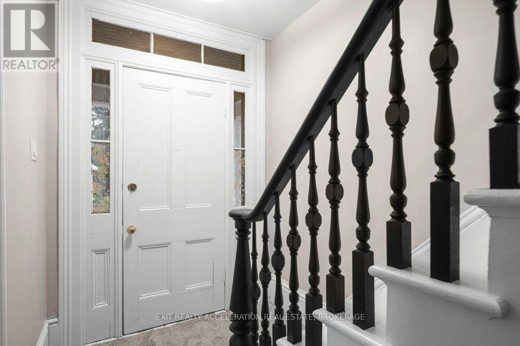211 BRIDGE STREET W
