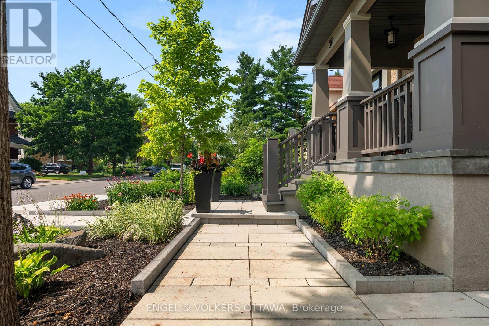 37 CLARENDON AVENUE
