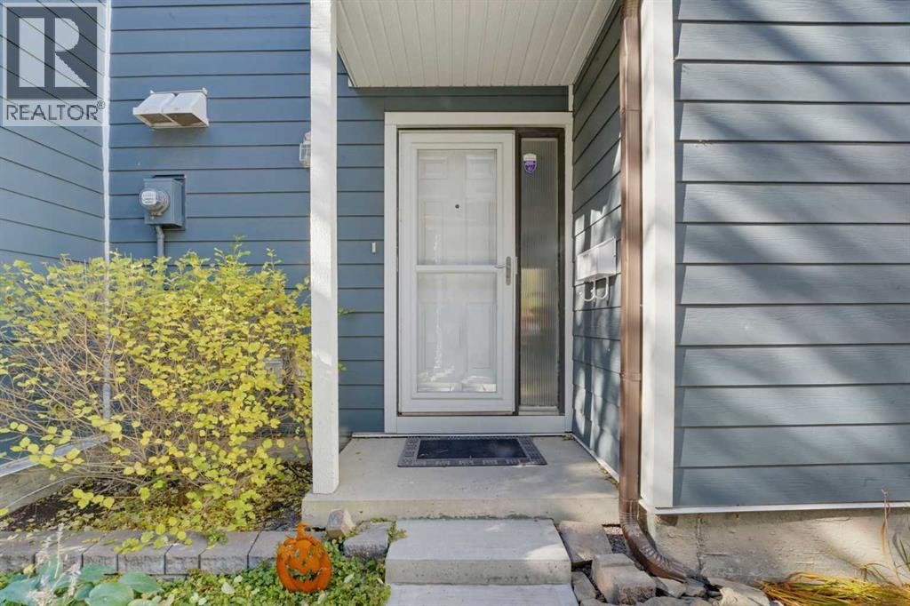 6, 208 Grier Terrace NE