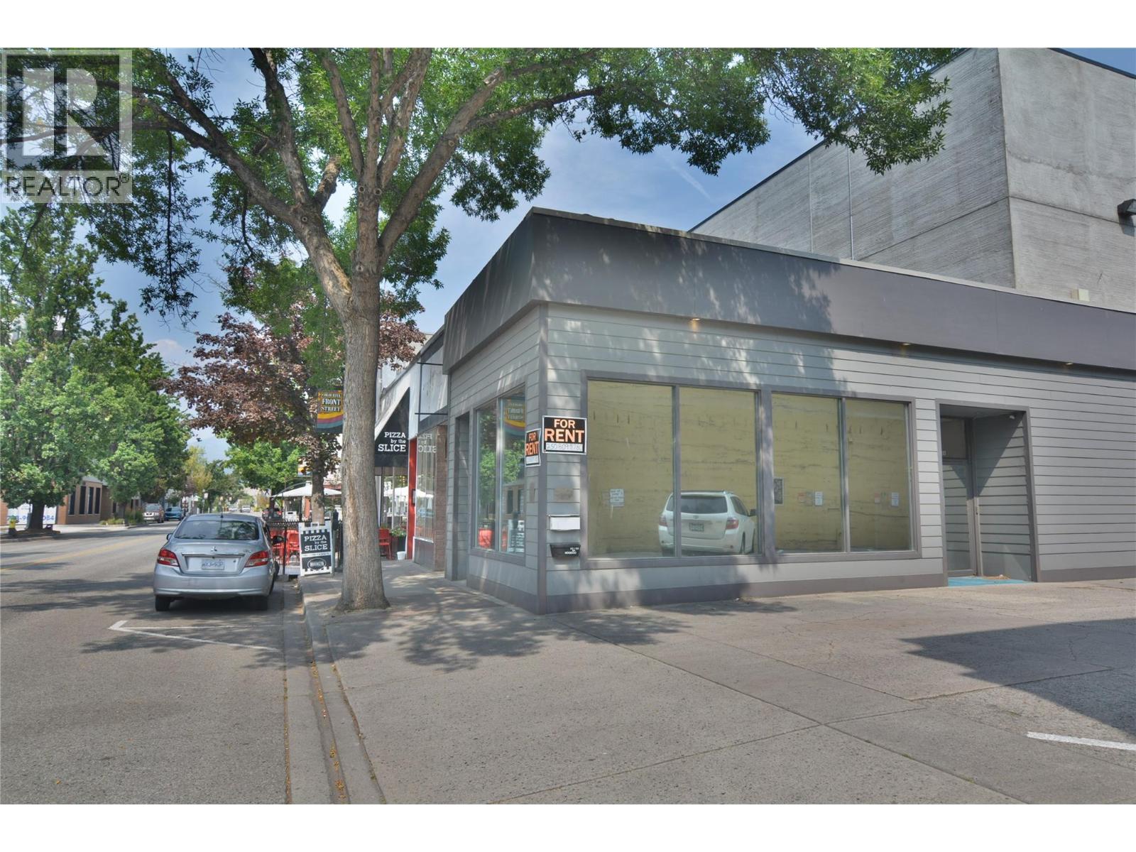 52 Front Street