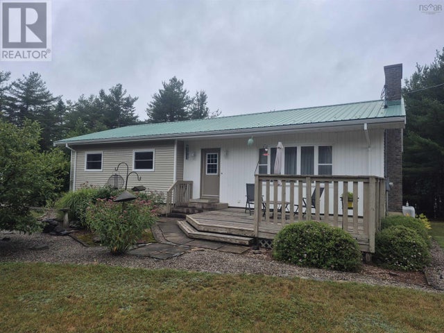 18 Maple Court