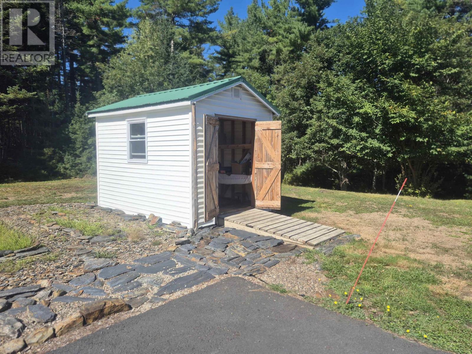 18 Maple Court - Photo 4