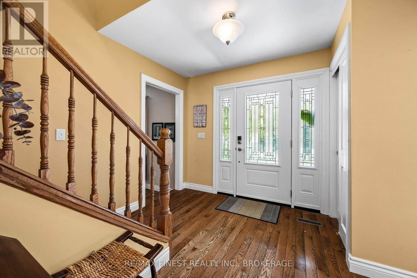 2032 VALLEYVIEW DRIVE