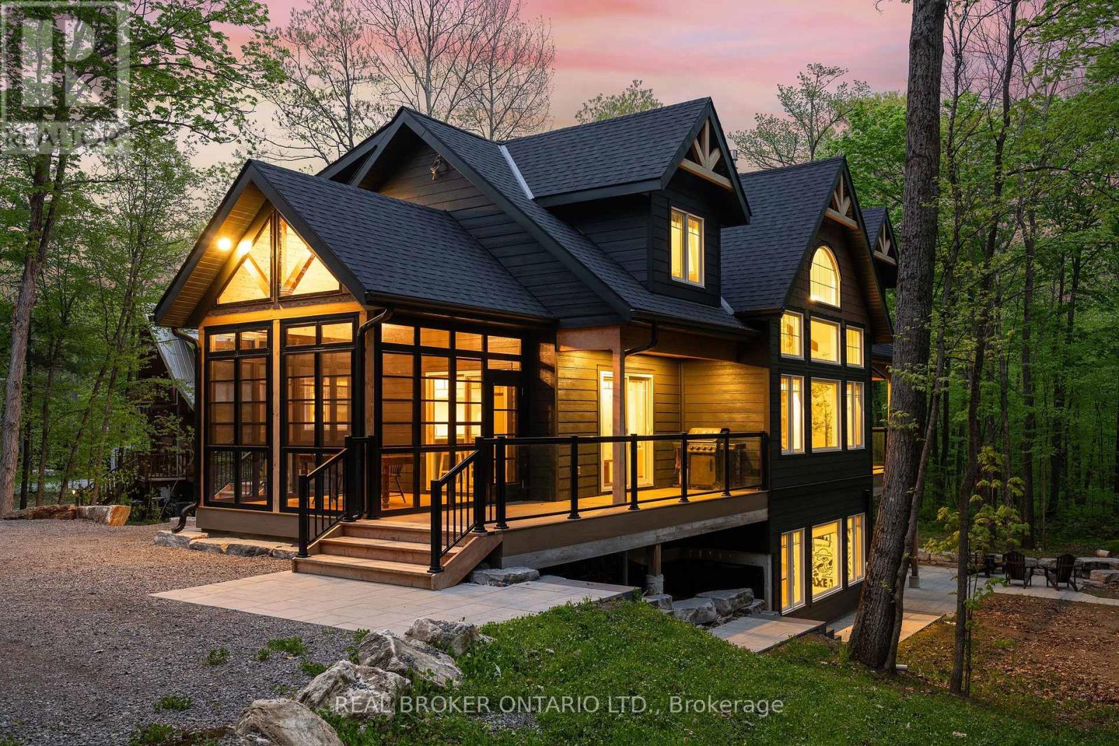 36 CRESTVIEW DRIVE