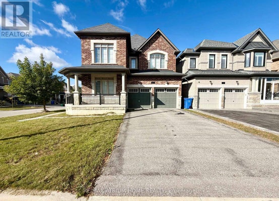 22 Duggan St, Aurora, ON 2