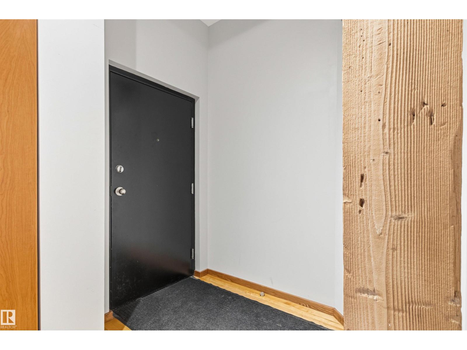 #401 10249 104 ST NW