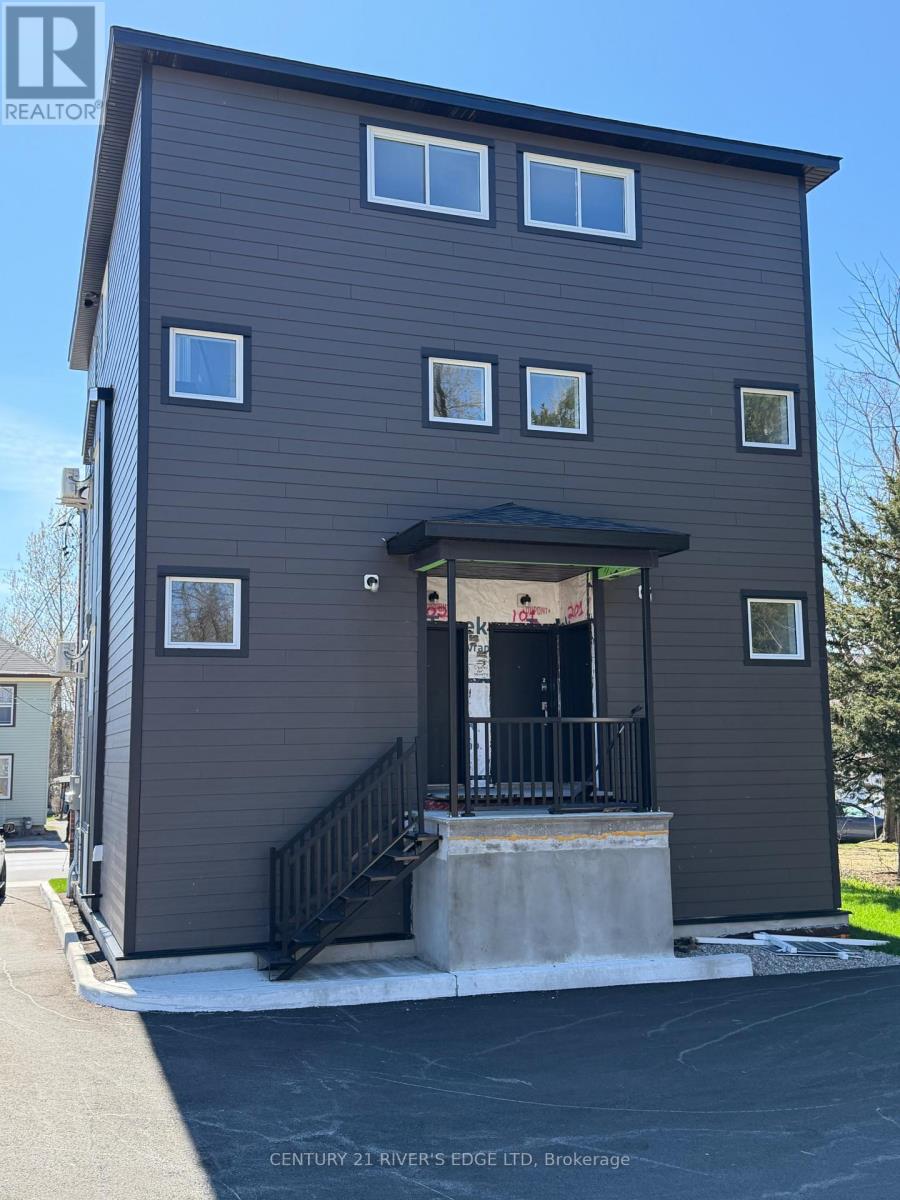 131 GORE STREET E