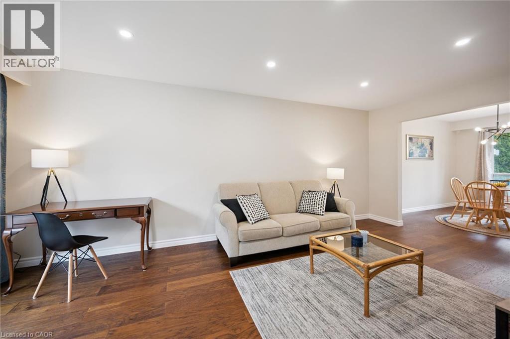 37 SHADELAND Crescent