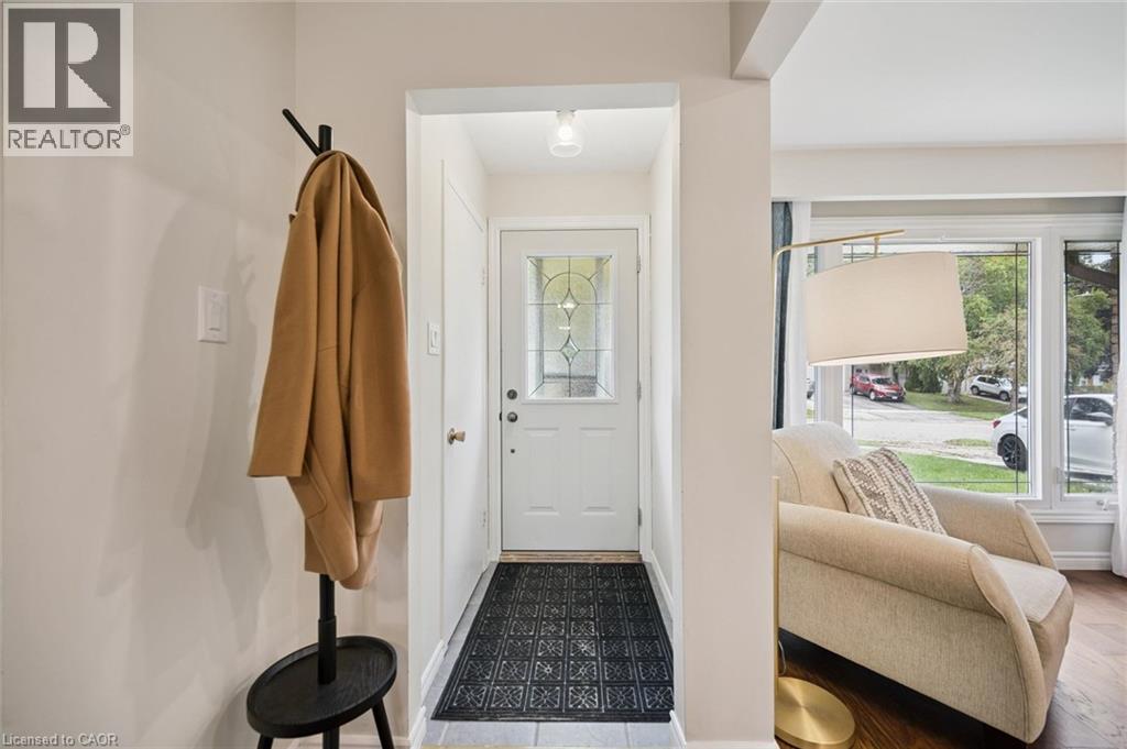 37 SHADELAND Crescent
