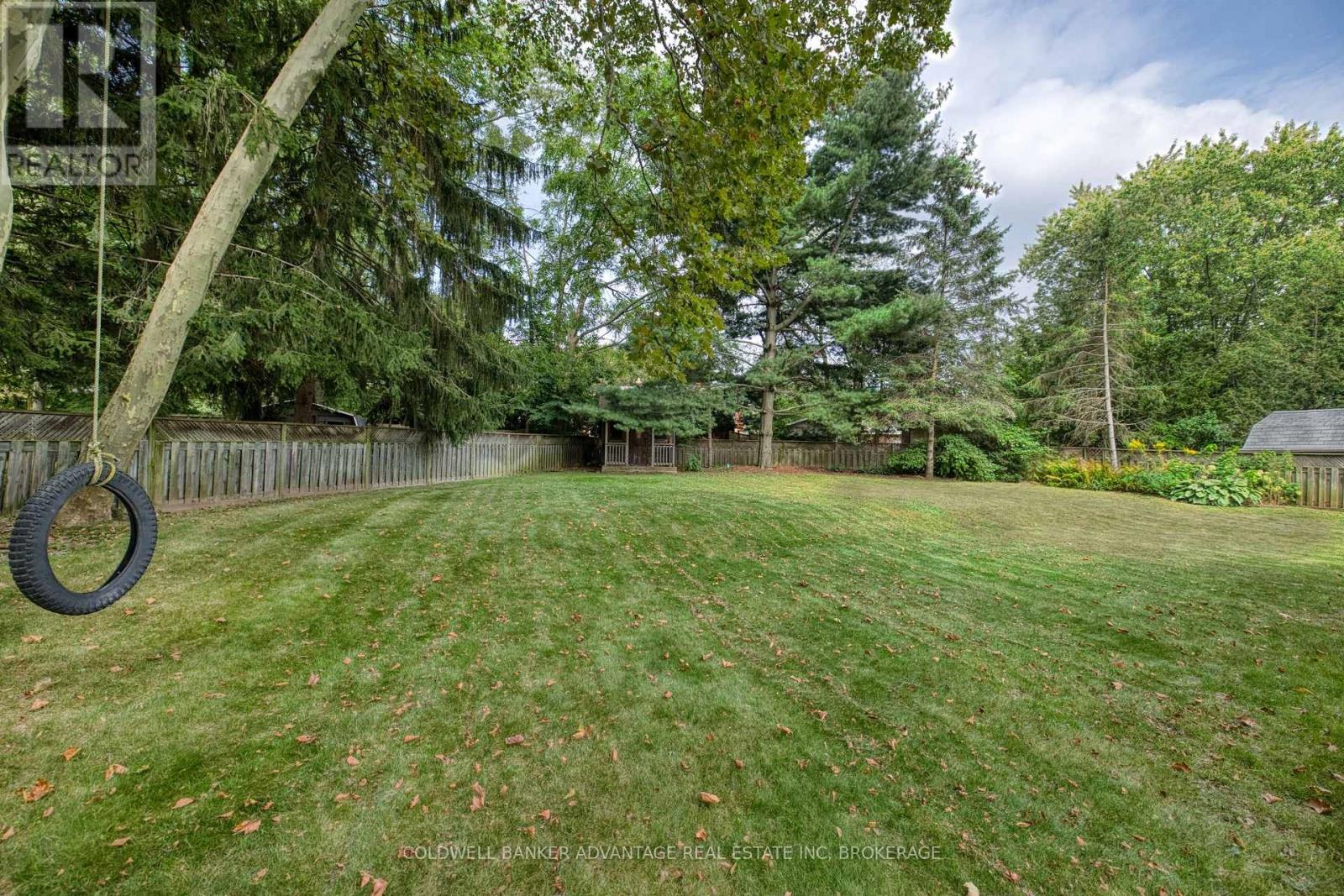 16 WILLOWDALE COURT