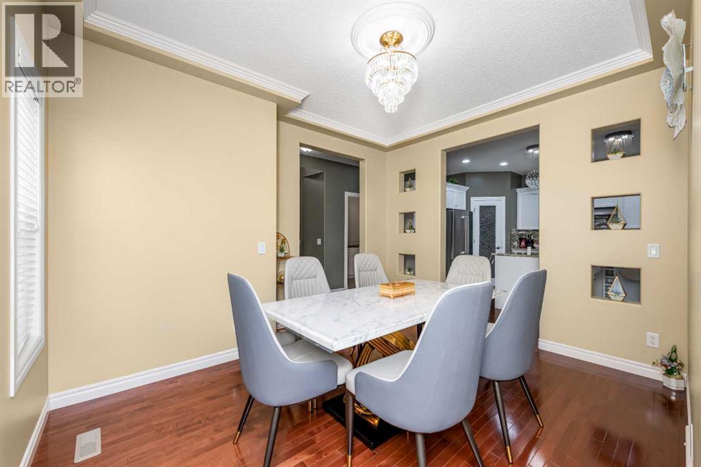 135 Kincora Drive NW