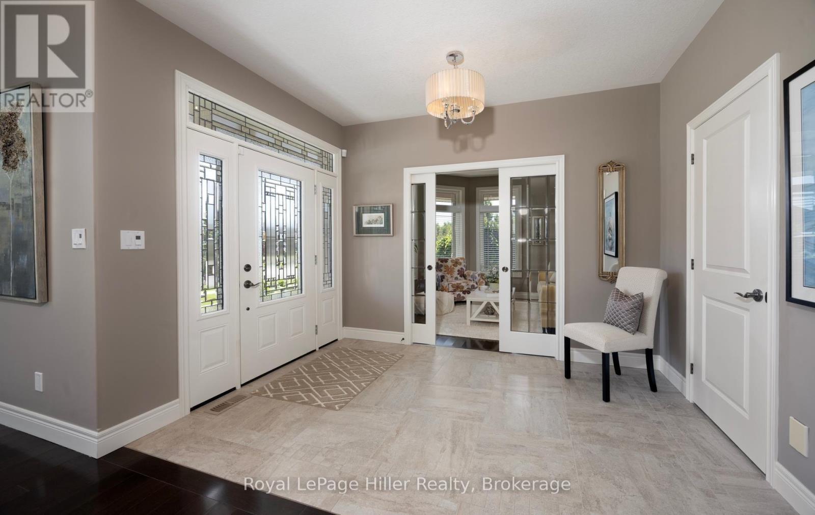 2 FINDLAY PLACE