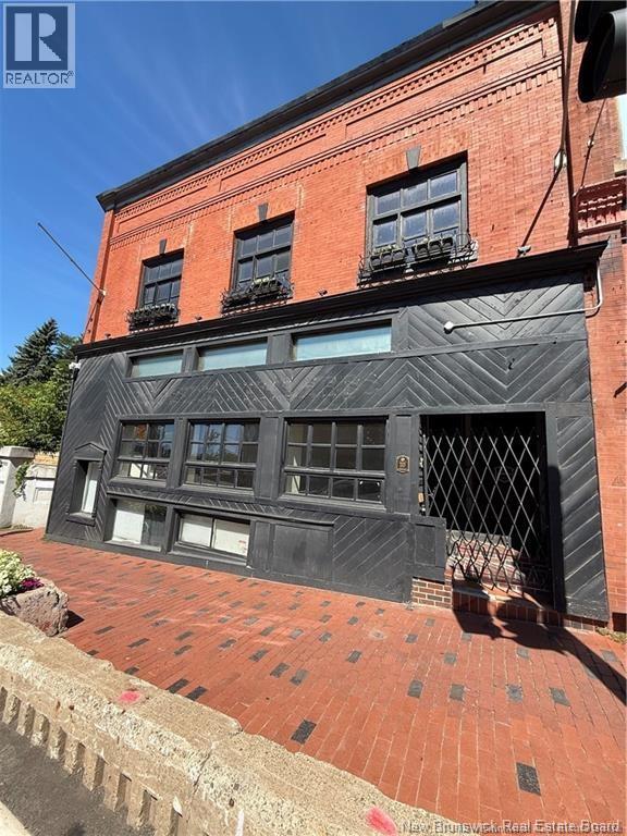 897-901 Main - Photo 2