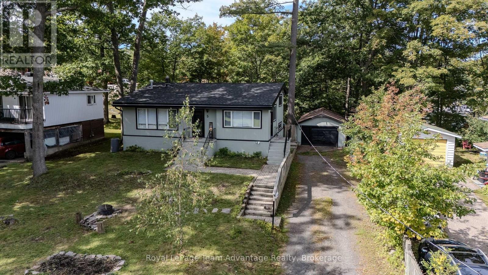 5 BURRITT STREET