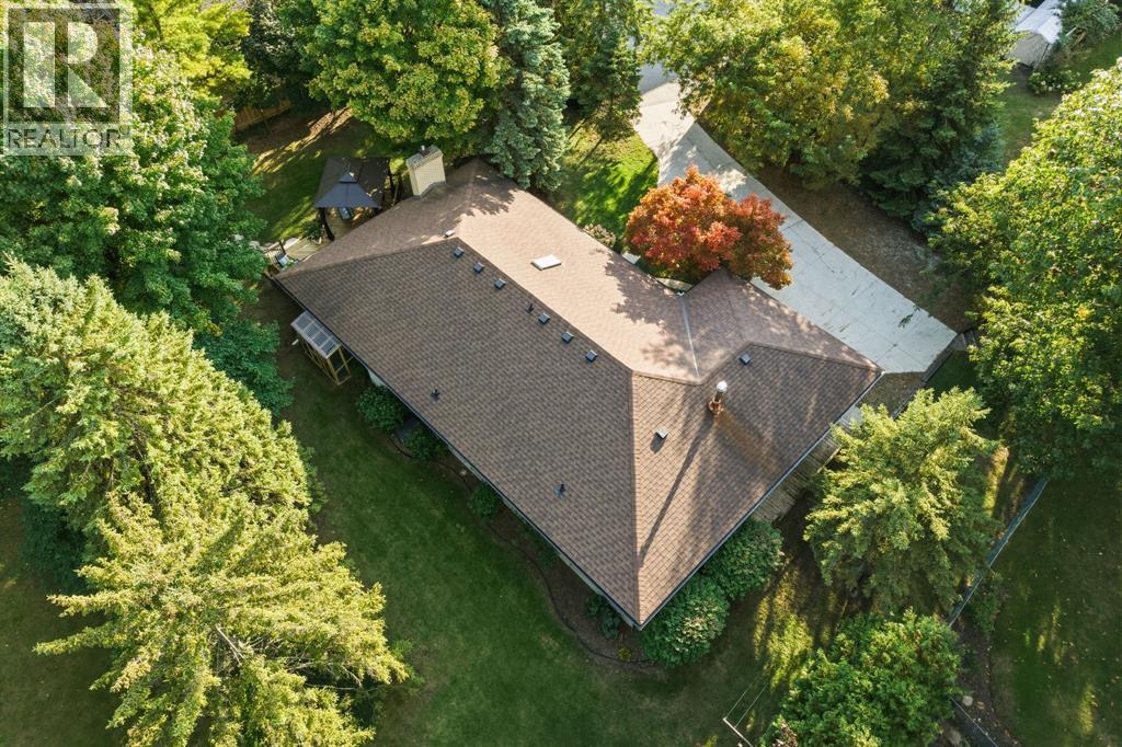 1736 SMITH LANE