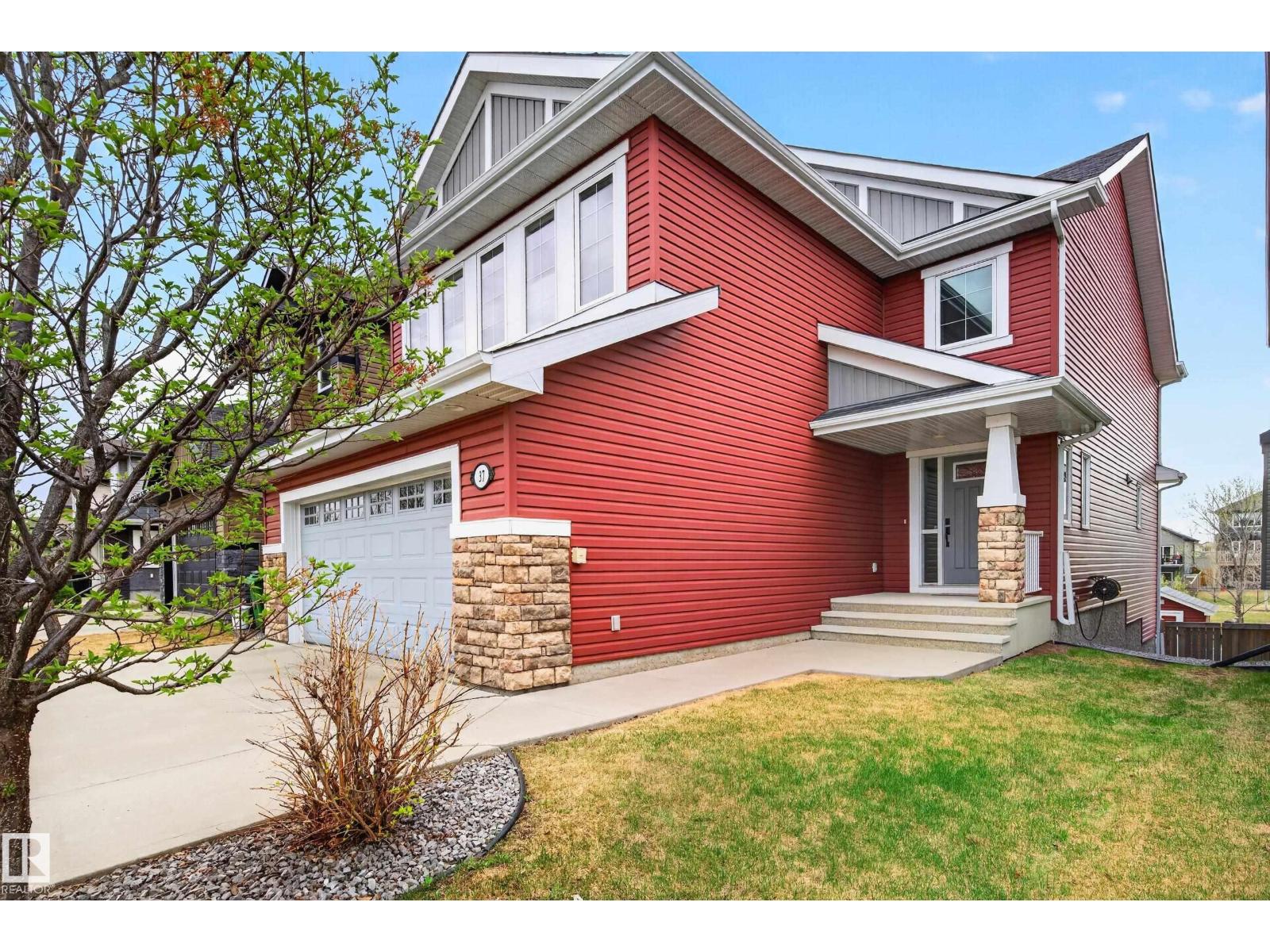 37 CRANSTON PL