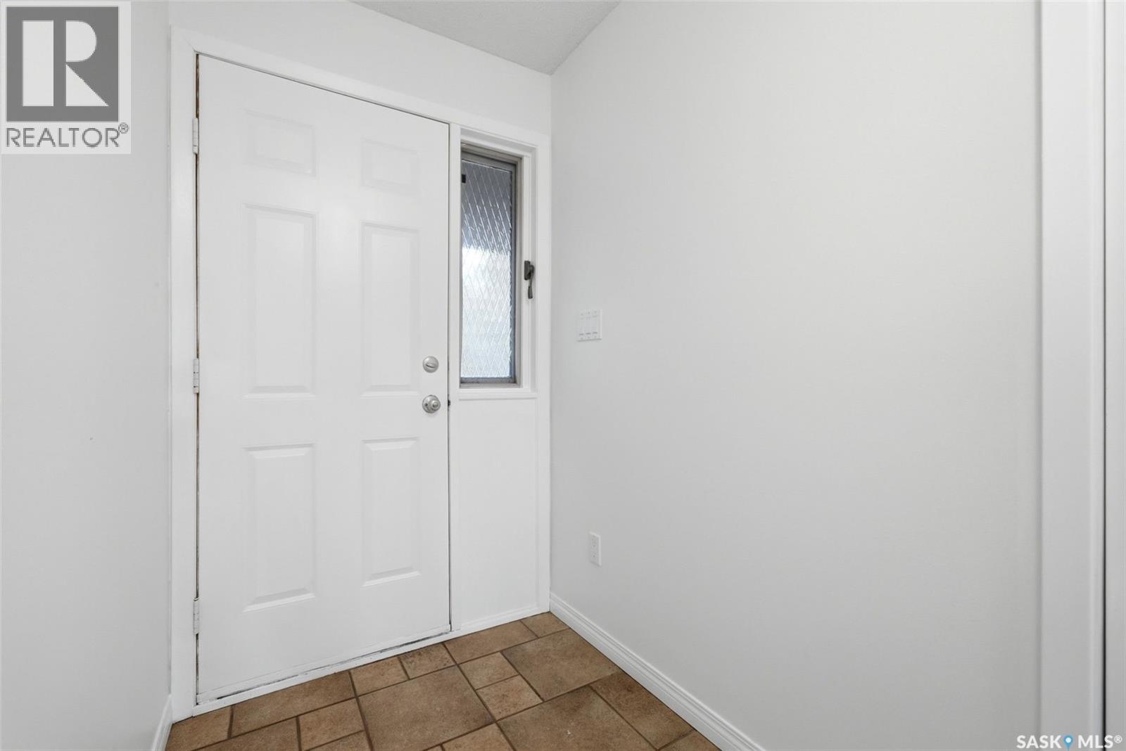 159 McInnis CRESCENT