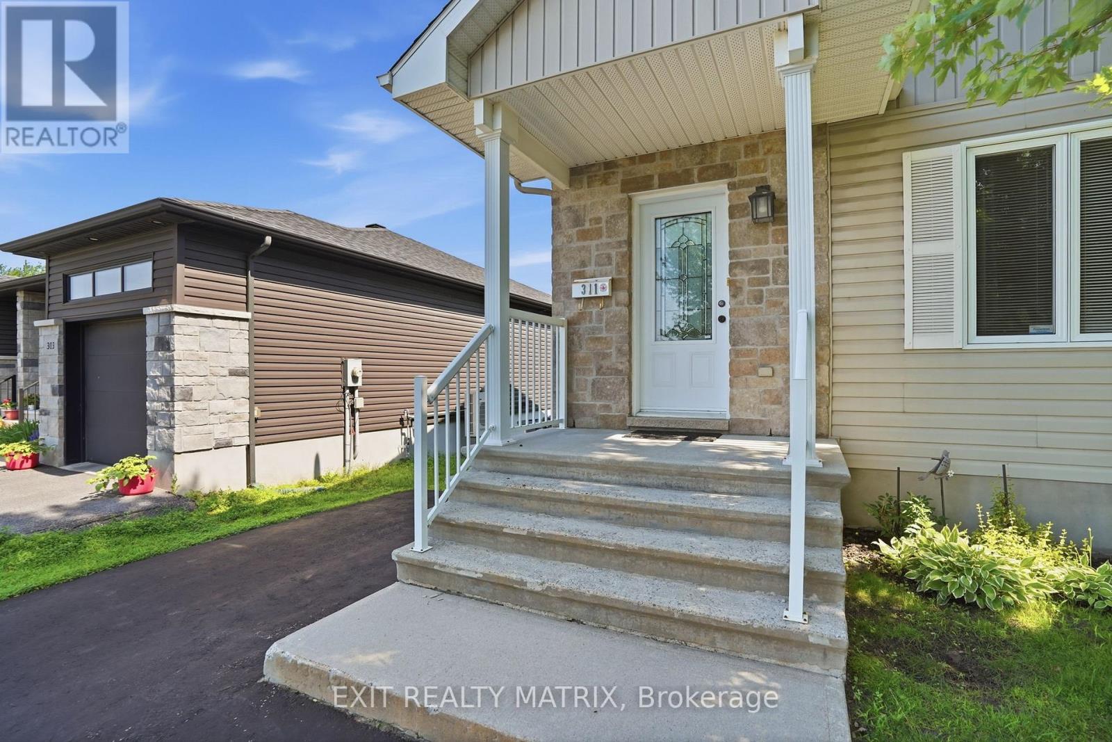 311 NELSON STREET - Photo 3