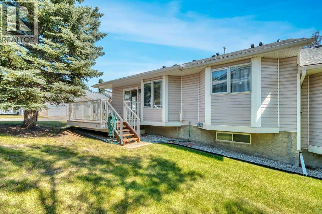 33 Riverview Point SE