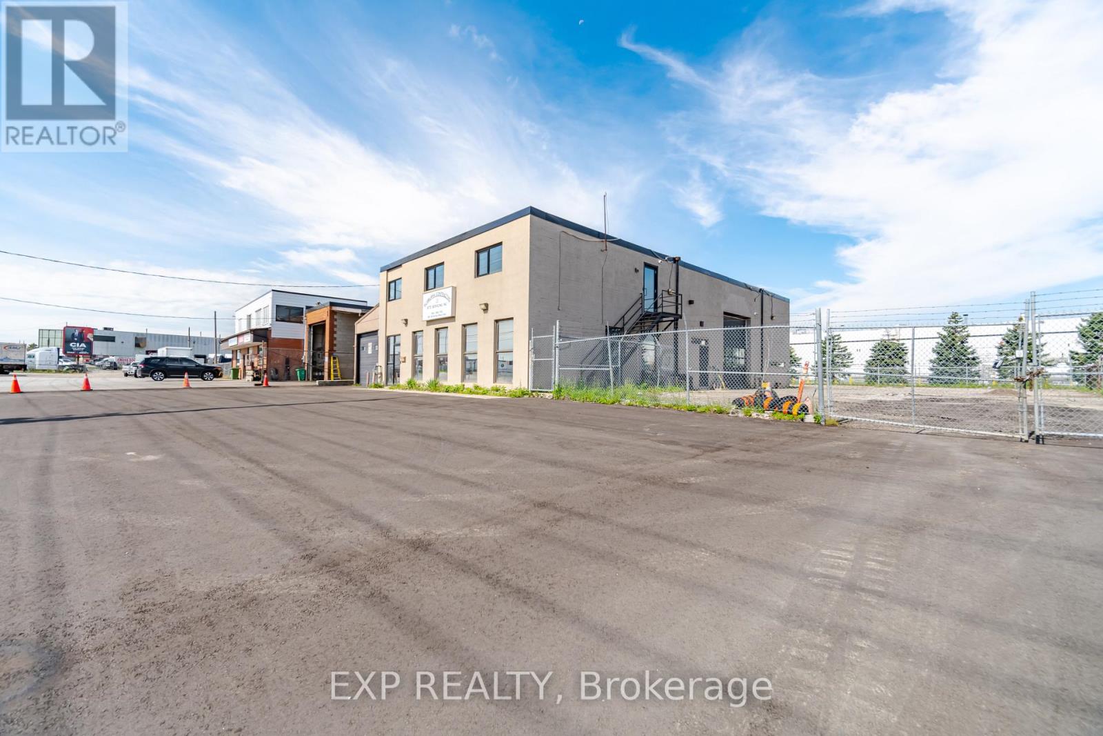 1261 BRITANNIA ROAD E