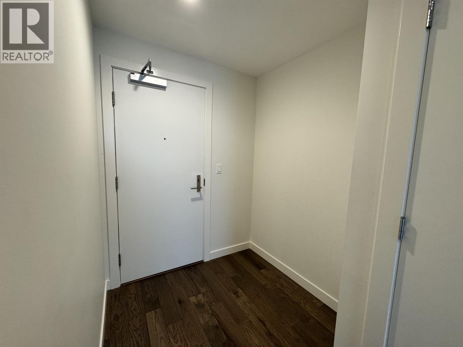 309 9060 UNIVERSITY CRESCENT