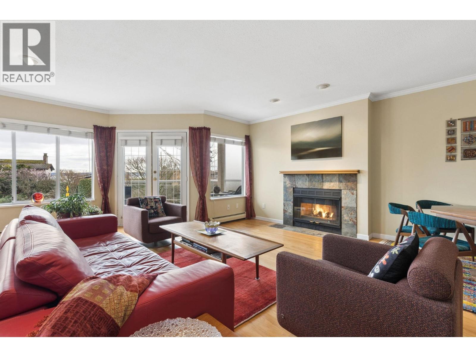 2333 BELLEVUE AVENUE