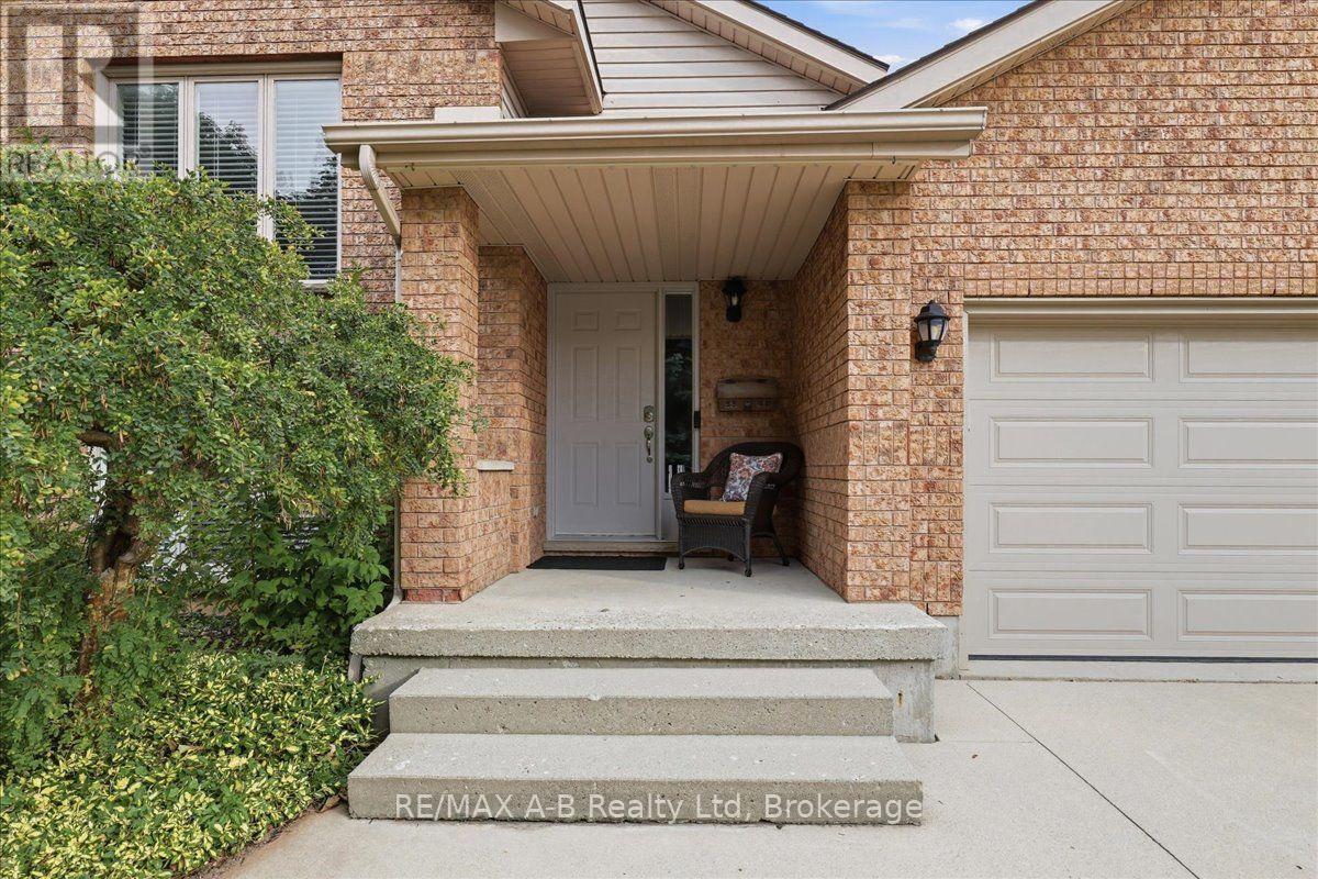 194 NORWOOD COURT