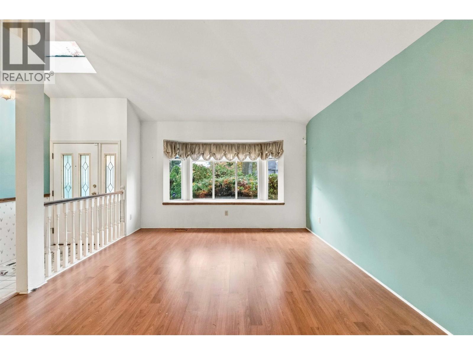 953 CAPTAIN COURT
