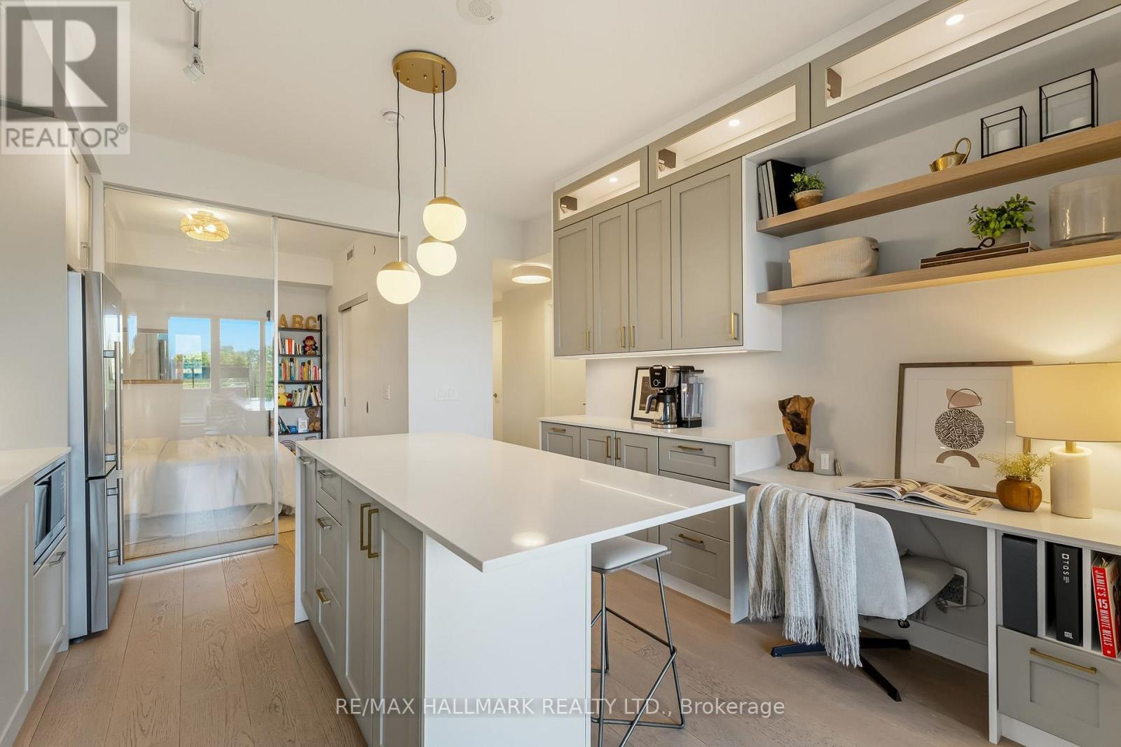 410 - 1100 KINGSTON ROAD