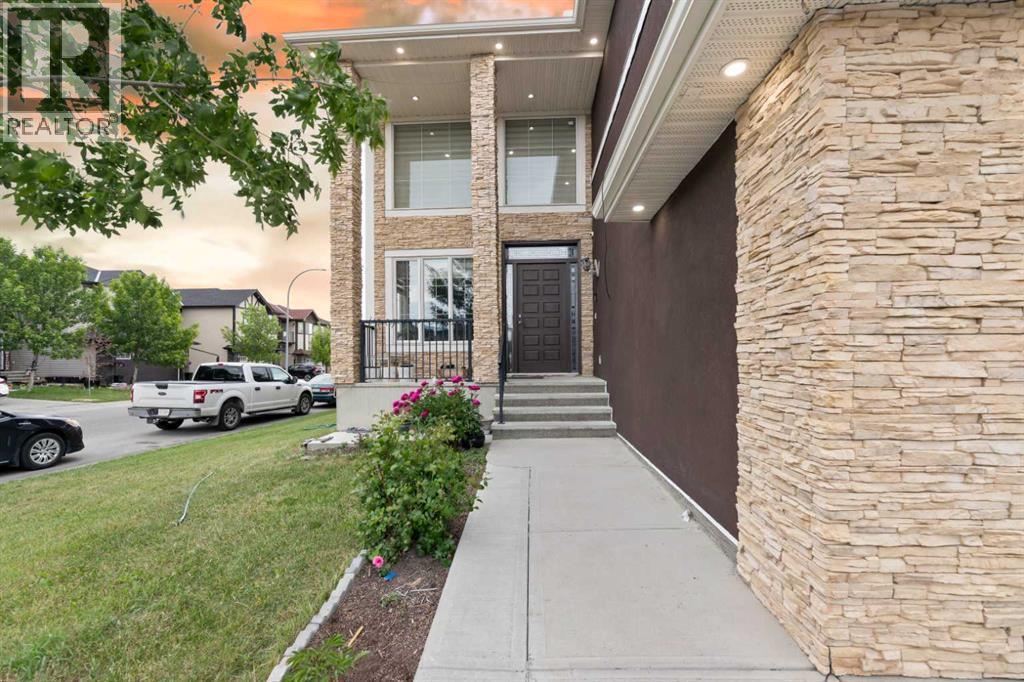 150 Saddlelake Grove NE