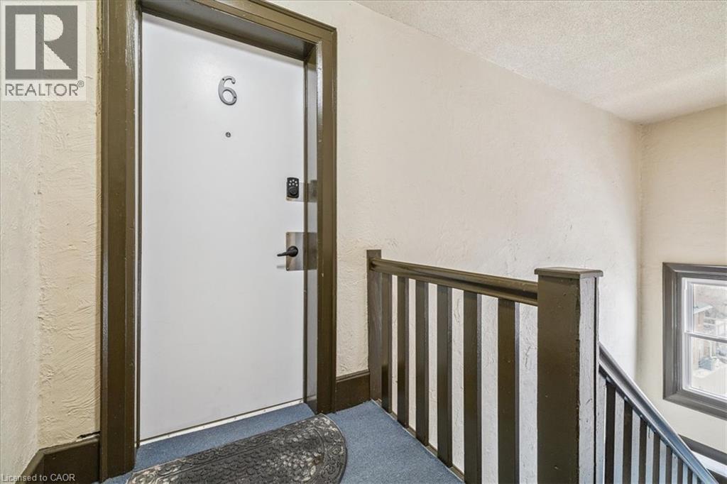 21 MOUNTWOOD Avenue Unit# 6