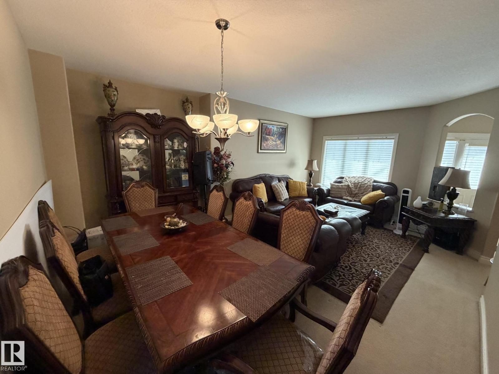 551 STEWART CR SW