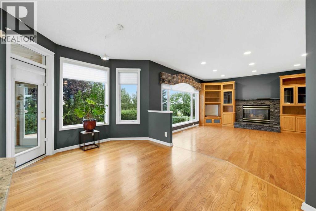 250 Diamond Drive SE