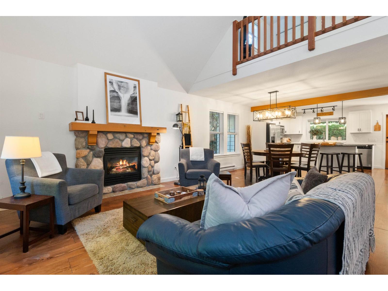 1825 MOSSY GREEN WAY, Cultus Lake South