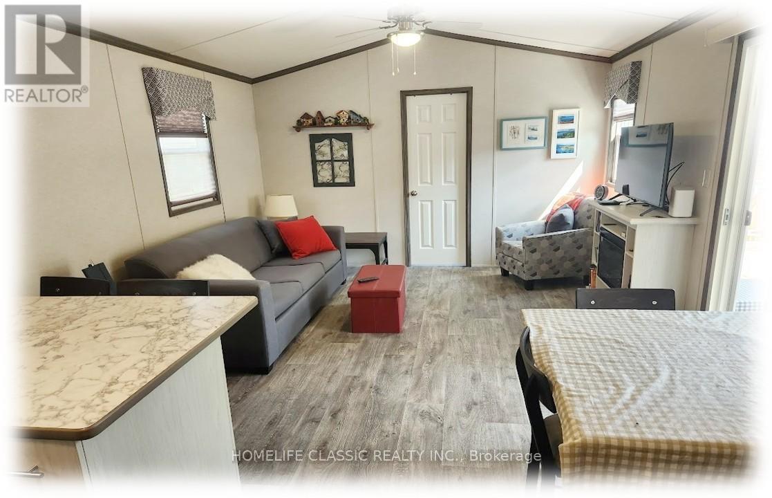 LOT 645 BLUEBERRY LANE - 225 PLATTEN BOULEVARD W