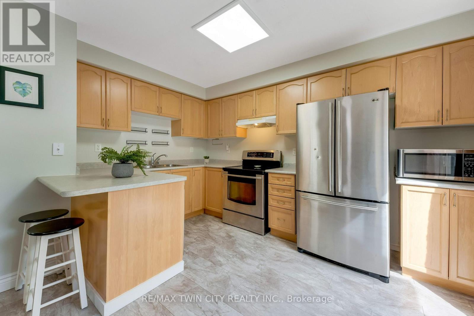 28 NANCROFT CRESCENT