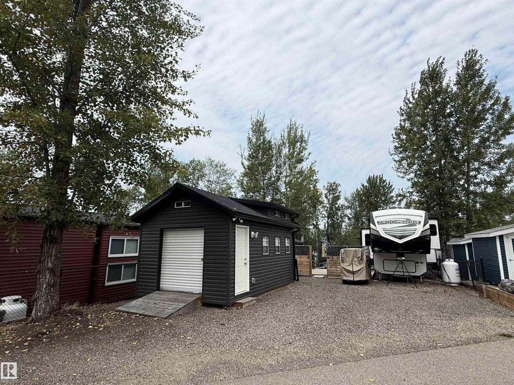 #5 53509 RGE ROAD 60