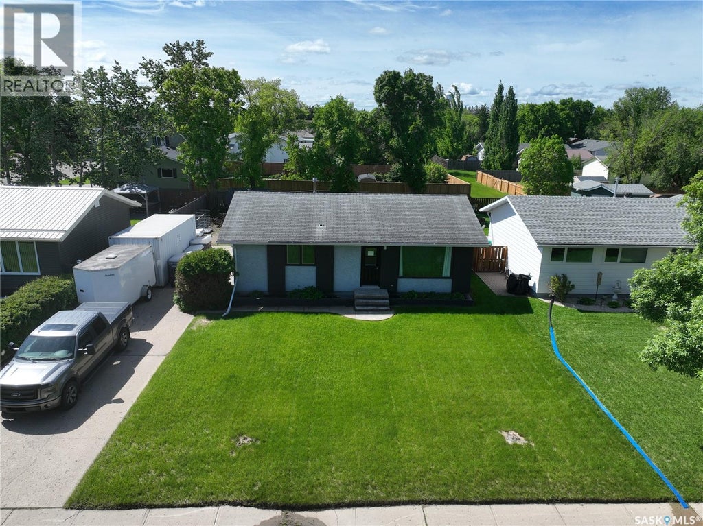 915 MAPLE DRIVE, ESTERHAZY, SK S0A 0X0 - Image 4222581790.jpeg?d=l